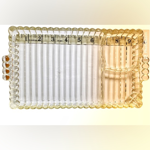 🌟Gift Idea 💫 Vintage Glass Tray - Picture 3 of 5